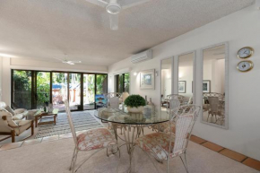 Tristania Little cove Noosa